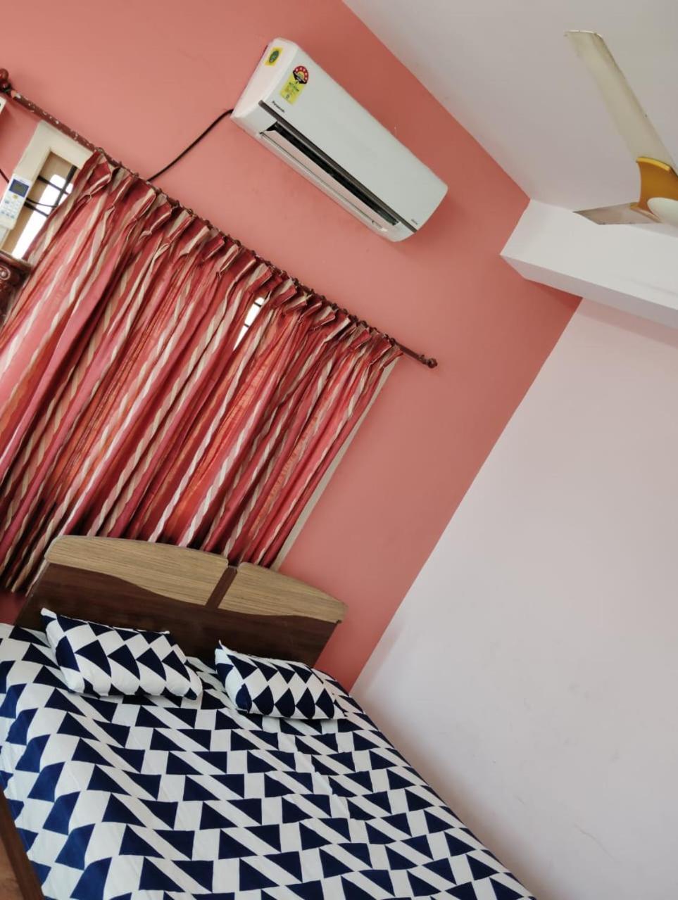 Happy Beach House Chennai Exterior photo